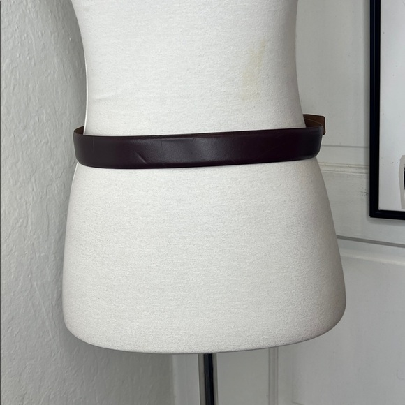 Christian Dior Genuine Eggplant Colored Leather Belt w/Goldtone Buckle 75/30 XS main image 12